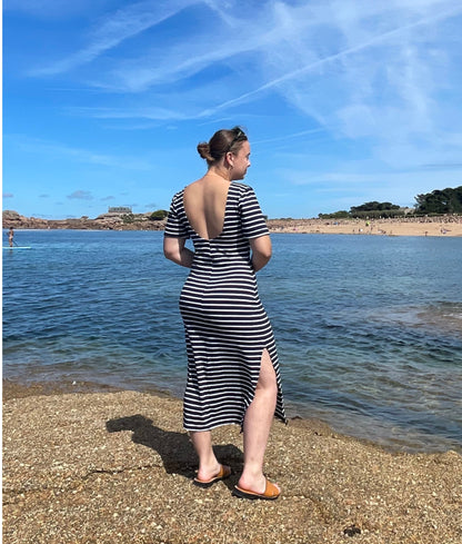  Patron en collaboration avec Chloé de la marque Upcy_Clo PATRON- Robe Claudine. Niveau debutant. Patron crée par la marque Marie claude qui permet d'apprendre la couture. Photo de la tenue portée  